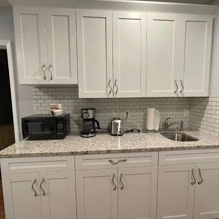 Twelve Oaks Modern Independent Apartment Tampa Exterior foto